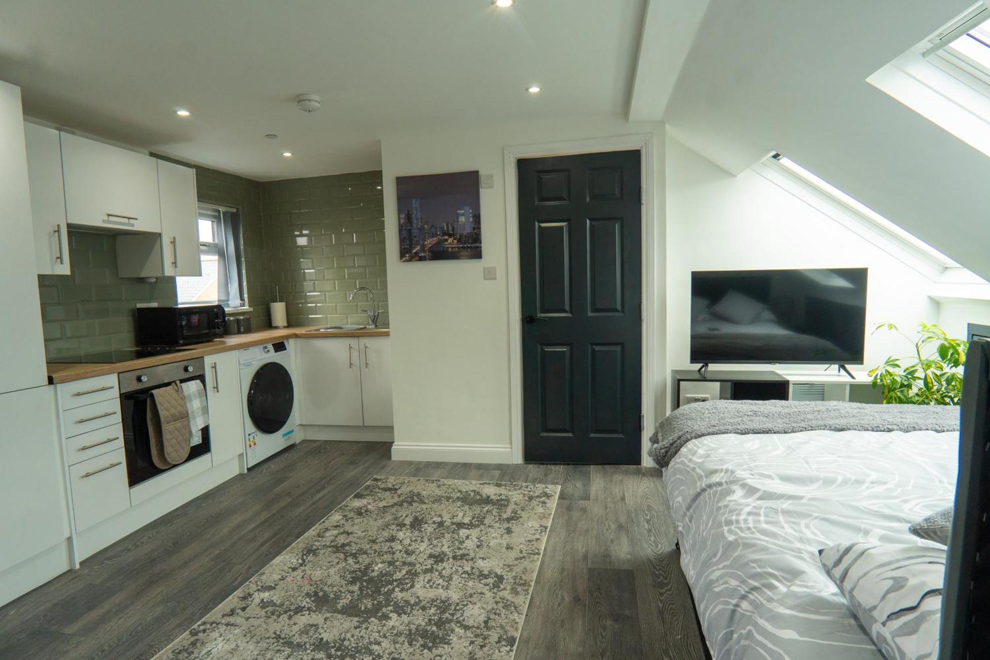 Modern Apartments Near Cardiff City Centre Экстерьер фото