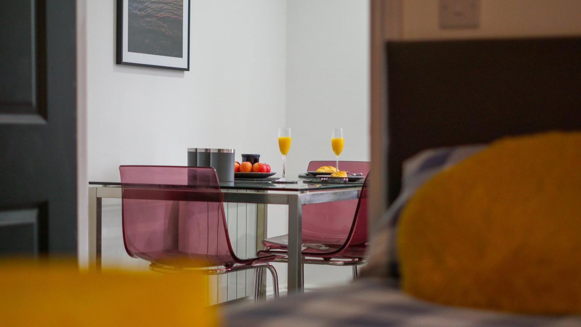 Modern Apartments Near Cardiff City Centre Экстерьер фото