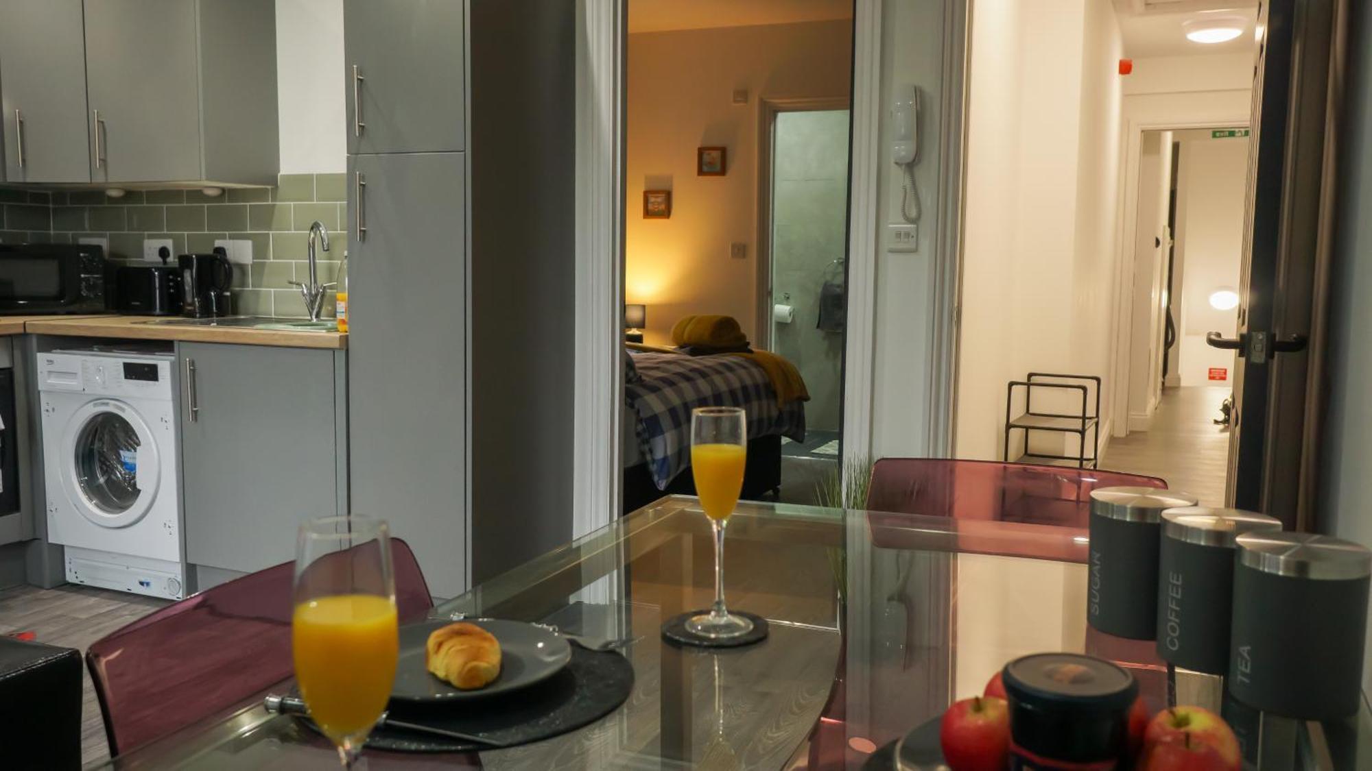 Modern Apartments Near Cardiff City Centre Экстерьер фото